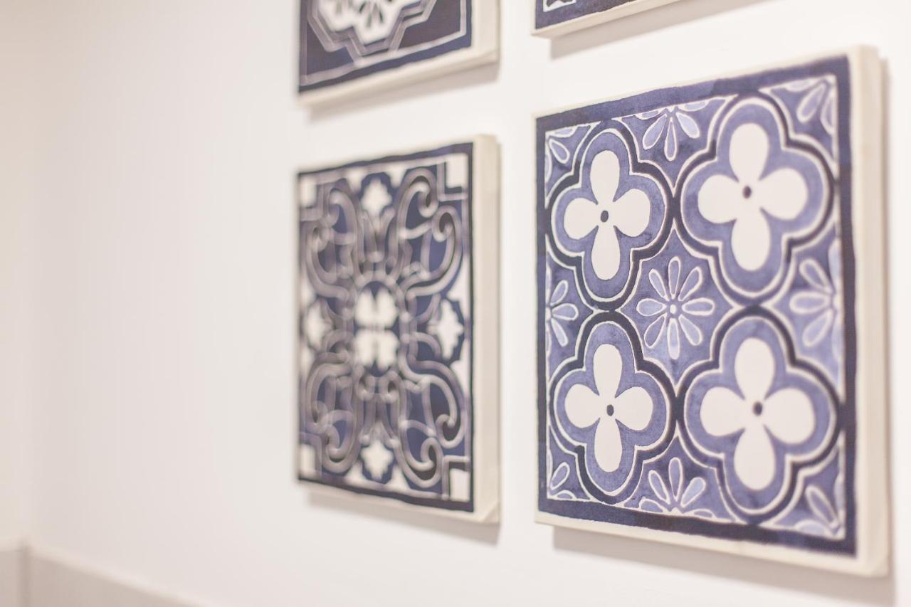 Tm Aparts 多特蒙德 外观 照片 Azulejos in the interior of the hotel